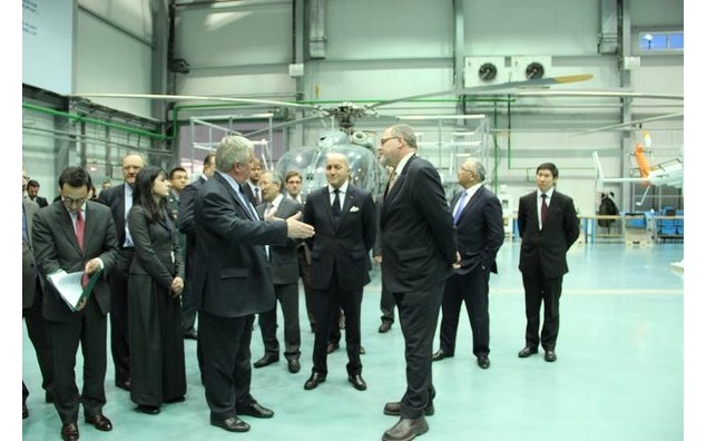 Visite de l'usine Eurocopter/Kazakhstan Engineering
