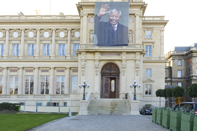 Portrait de Nelson Mandela sur le Ministère des Affaires étrangères - JPEG